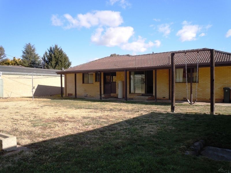 4 Ahern Place, Monash ACT 2904