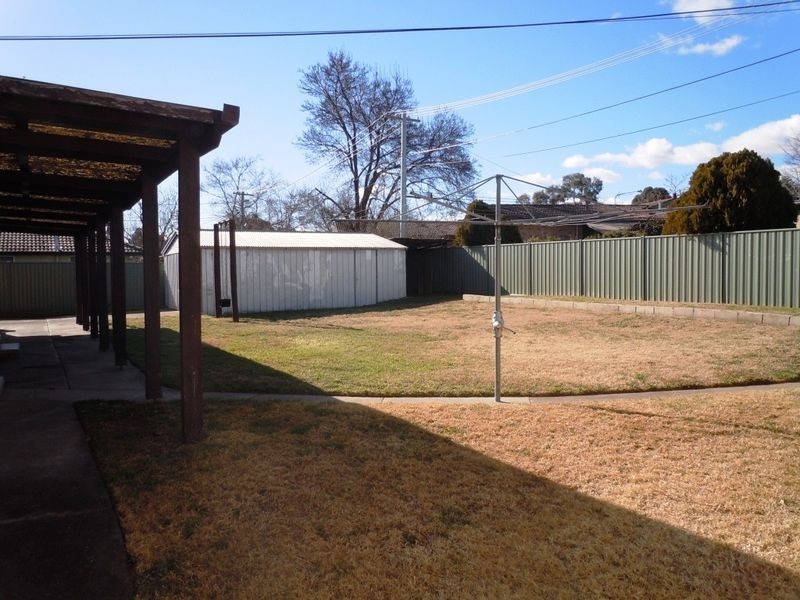 4 Ahern Place, Monash ACT 2904