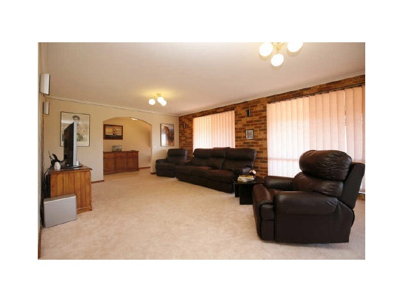 3 Bilkurra Street, Queanbeyan NSW 2620