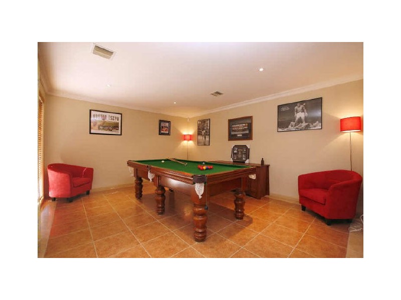 50 Woodhill Link, Jerrabomberra NSW 2619