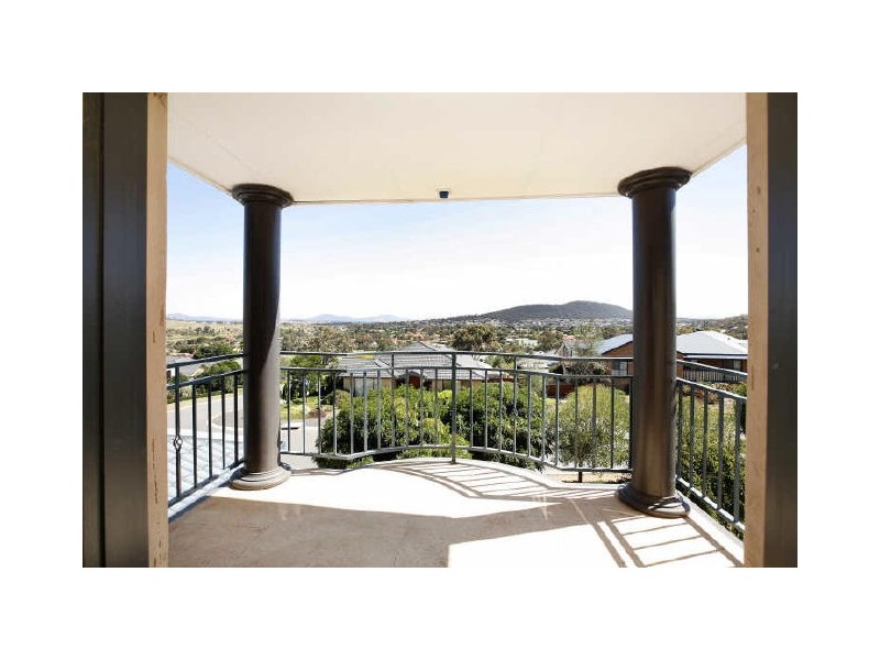 50 Woodhill Link, Jerrabomberra NSW 2619