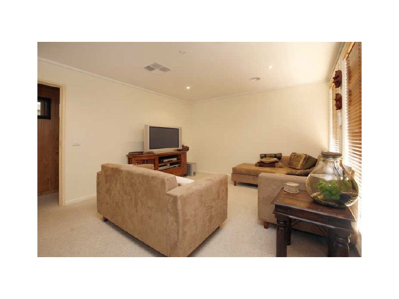 4 Cordeaux Street, Duffy ACT 2611