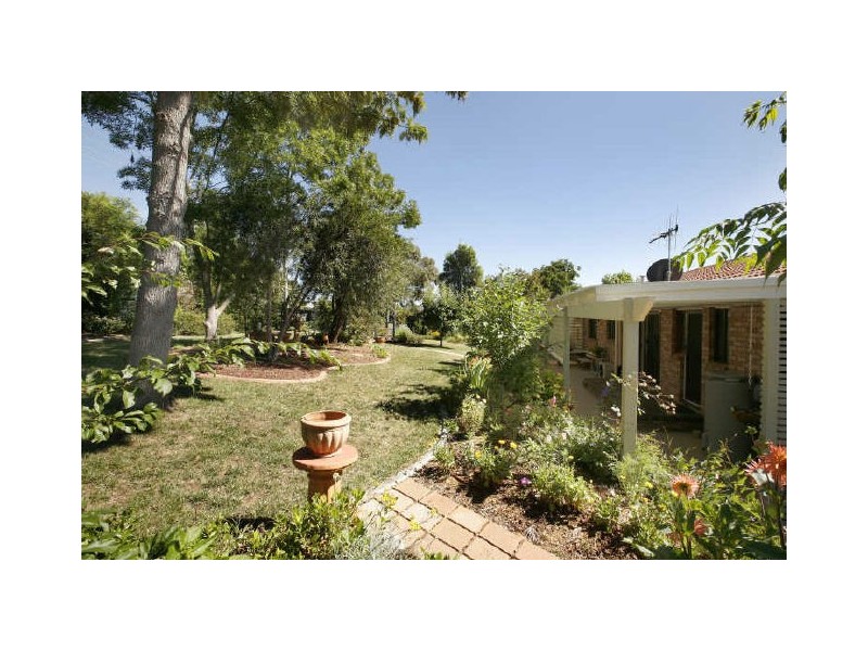 33 Costello Circuit, Calwell ACT 2905