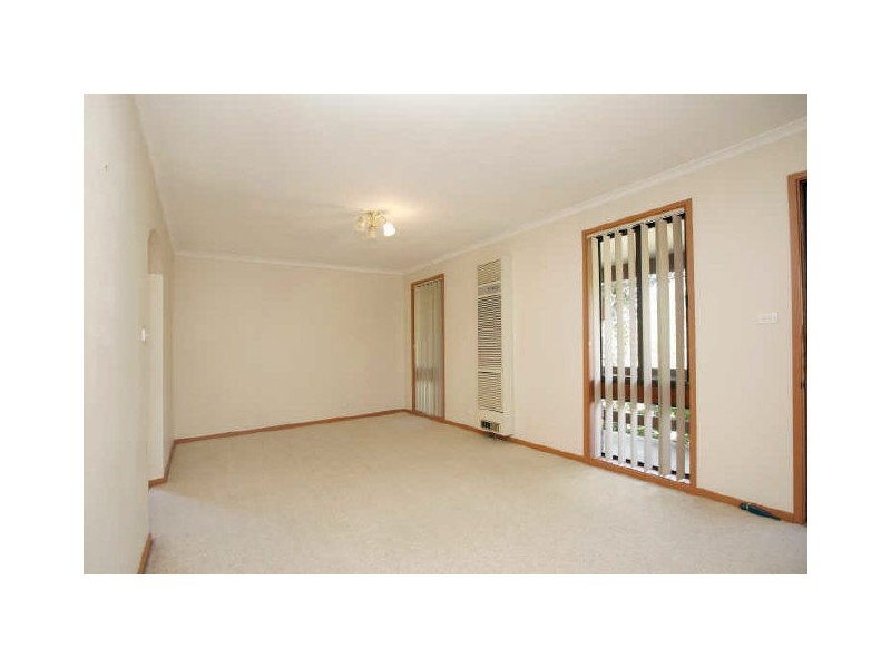 10 Body Place, Macarthur ACT 2904