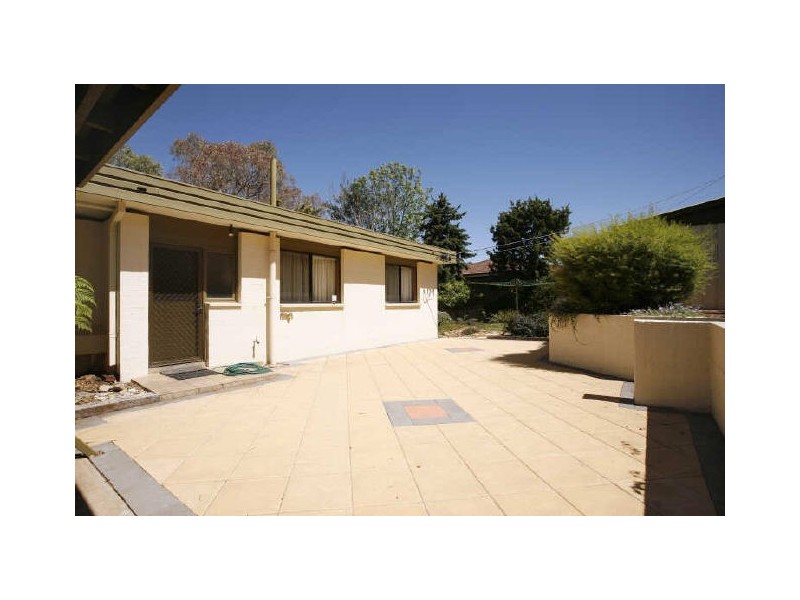 69 Hilder Street, Weston ACT 2611