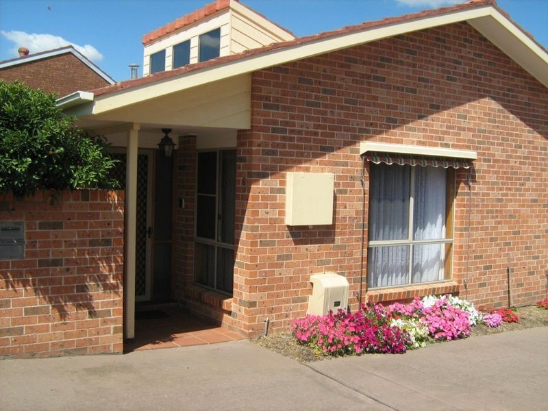 6/12 Clamp Place, Greenway ACT 2900