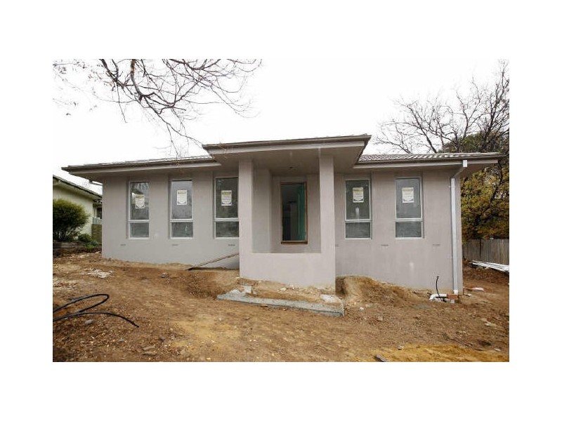 62A De Graaff Street, Holder ACT 2611