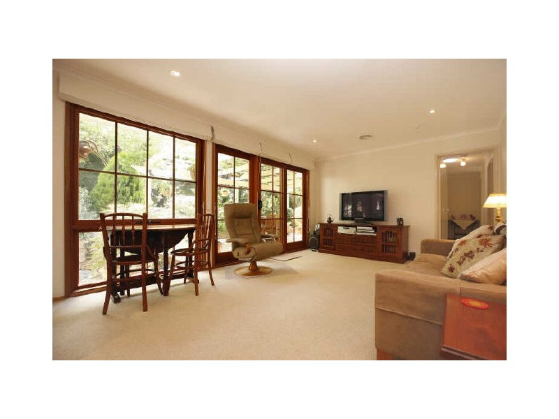12 Riordan Street, Fadden ACT 2904