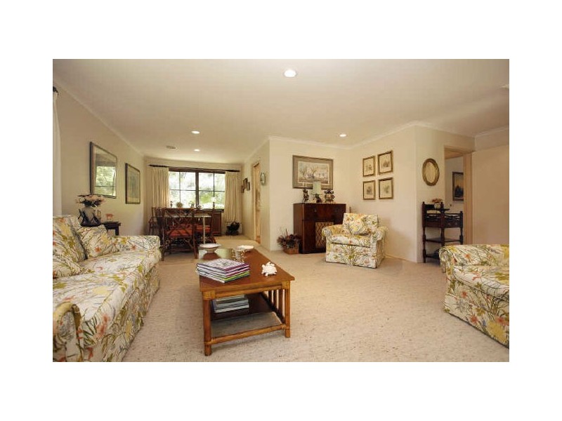 12 Riordan Street, Fadden ACT 2904