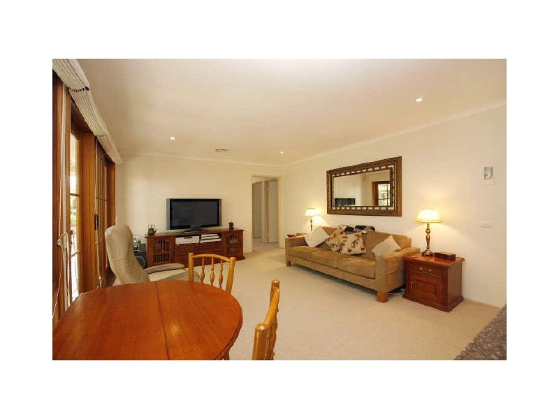12 Riordan Street, Fadden ACT 2904