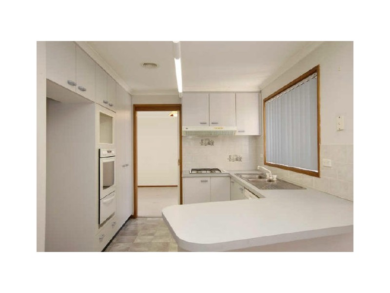 6 Riddle Place, Gordon ACT 2906