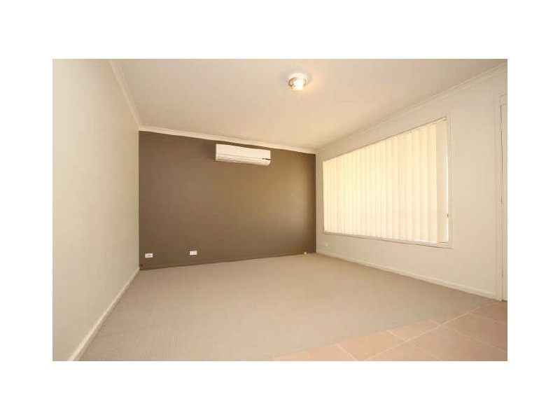 19 Adams Street, Queanbeyan NSW 2620