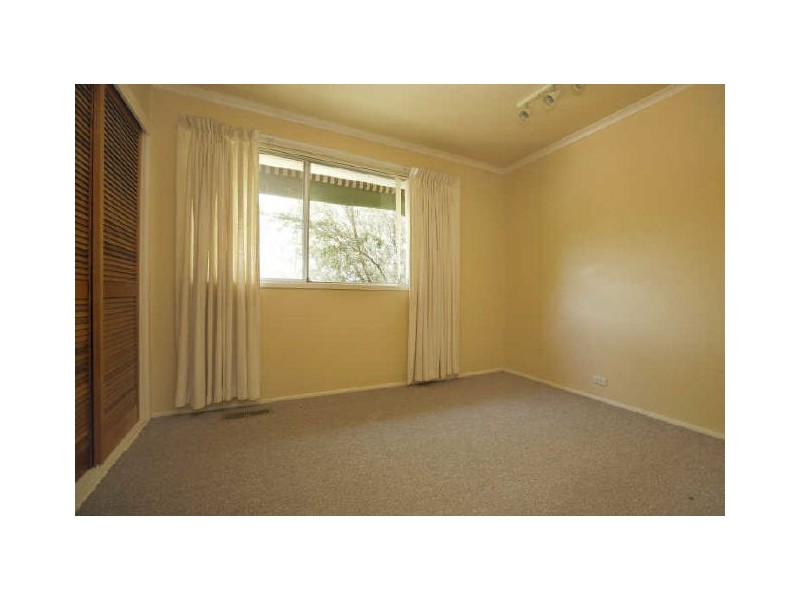 4 Olliff Place, Farrer ACT 2607