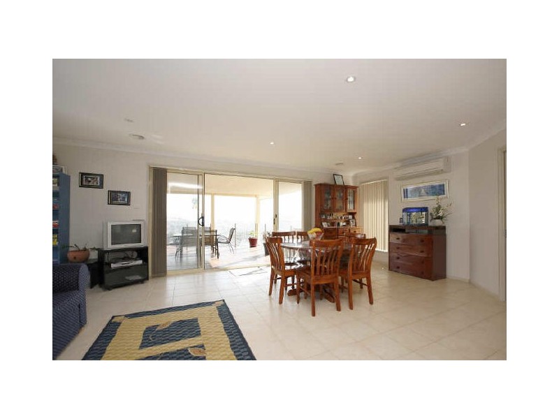 4 Crespin Place, Banks ACT 2906