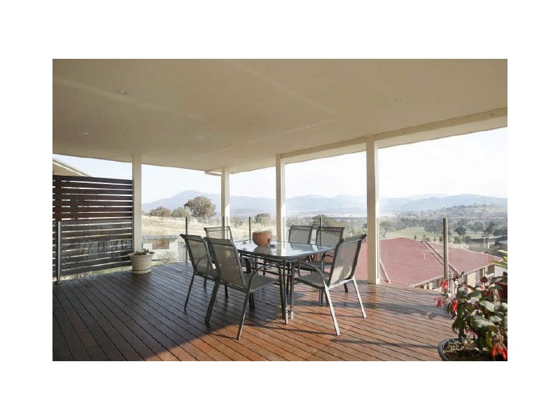 4 Crespin Place, Banks ACT 2906