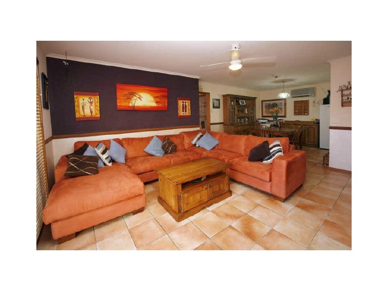 35 Wilson Crescent, Banks ACT 2906