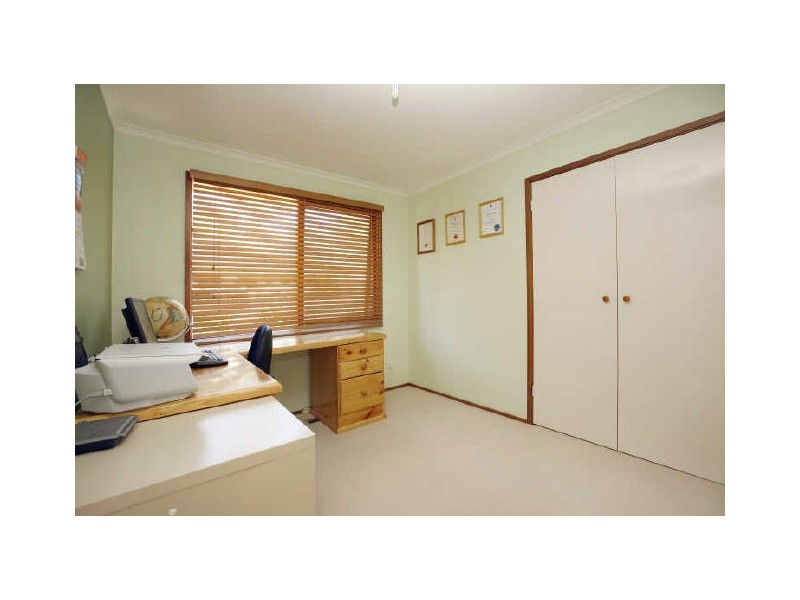 2 Bracker Place, Macarthur ACT 2904