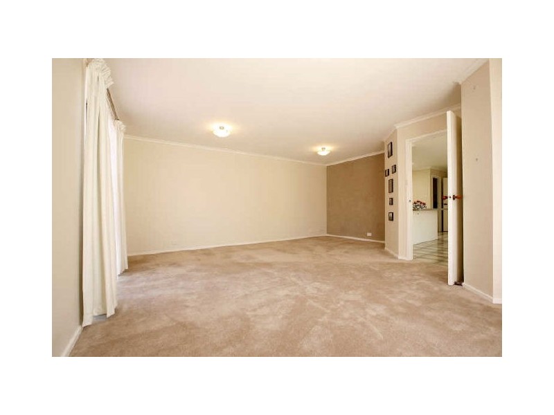 12 Stanfield Close, Kambah ACT 2902