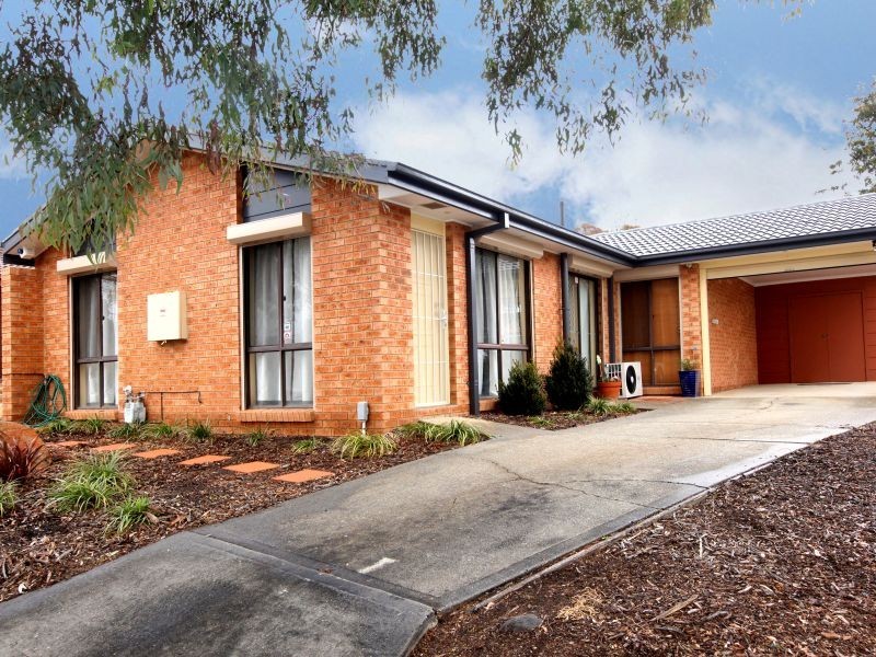 11 Samuel Close, Calwell ACT 2905