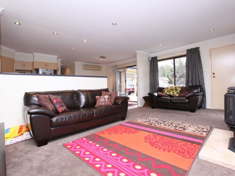 11 Samuel Close, Calwell ACT 2905