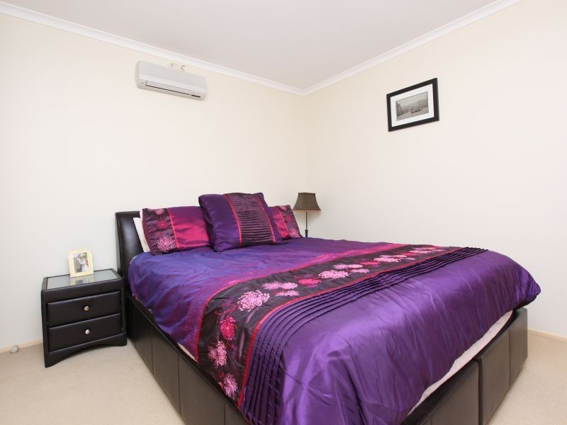 11 Samuel Close, Calwell ACT 2905