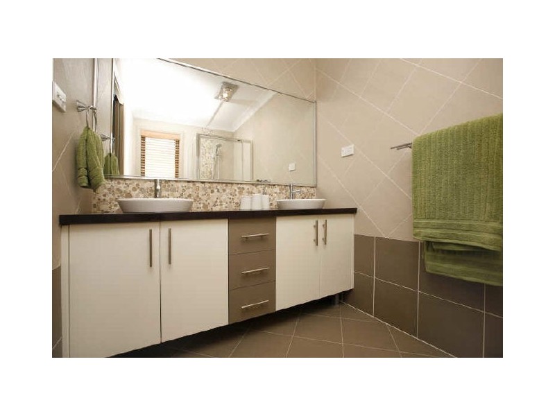 7 Buscombe Street, Forde ACT 2914