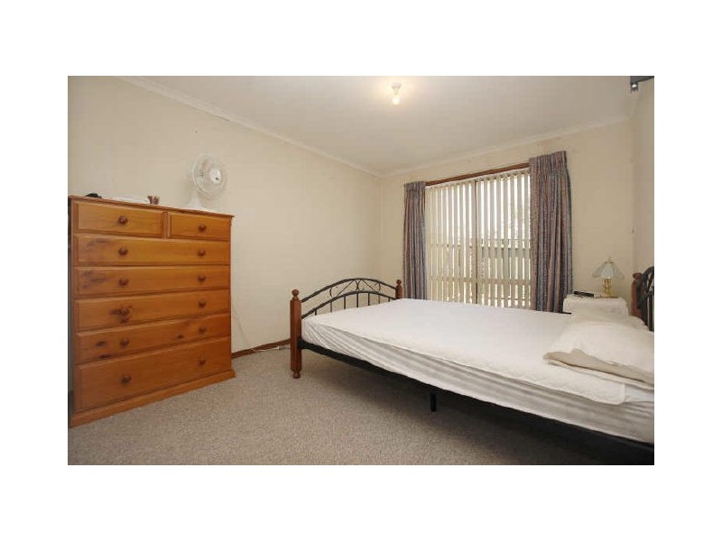 3/3 Peron Place, Banks ACT 2906