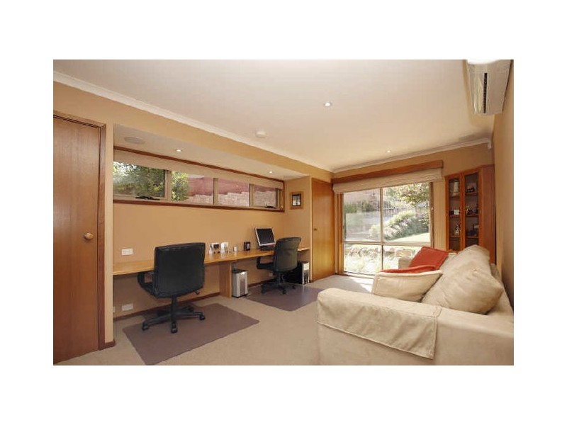 60 William Wilkins Crescent, Isaacs ACT 2607