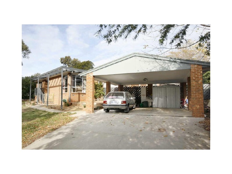 6 Sharman Place, Gordon ACT 2906