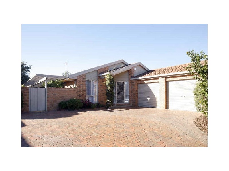 93 Lewis Luxton Avenue, Gordon ACT 2906