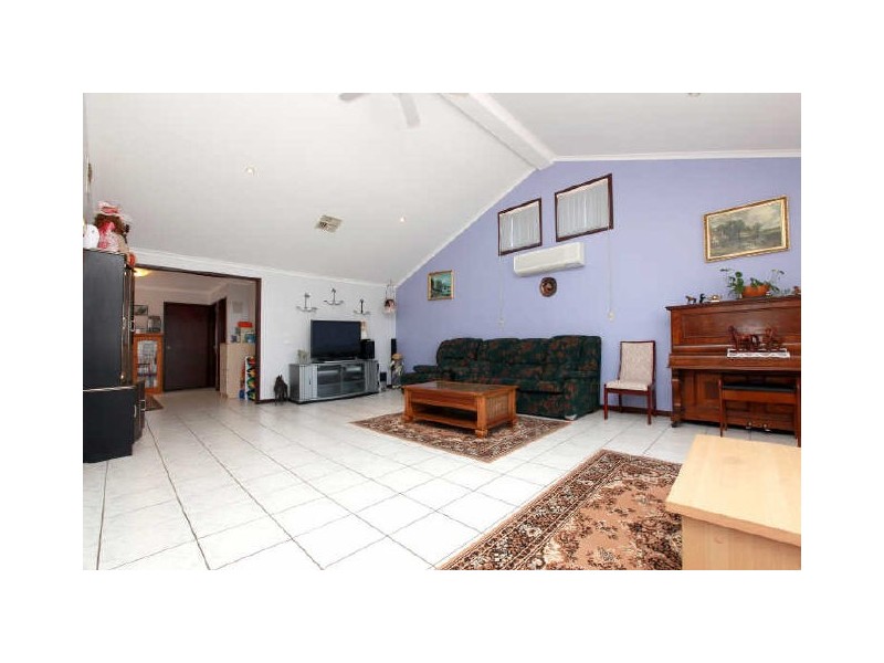 45 Bucknell Circuit, Isabella Plains ACT 2905