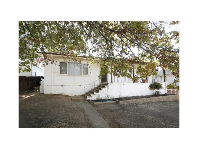 44 Buttle Street, Queanbeyan NSW 2620