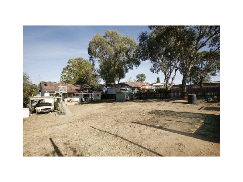 44 Buttle Street, Queanbeyan NSW 2620