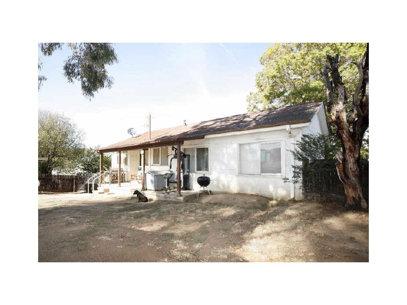 44 Buttle Street, Queanbeyan NSW 2620