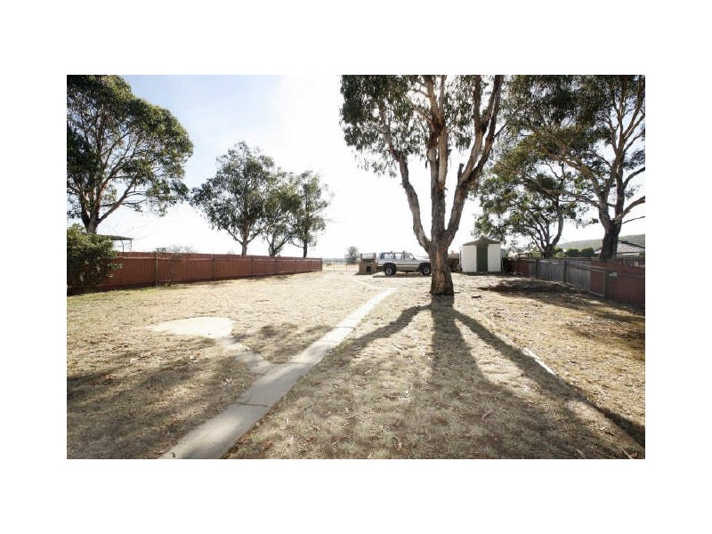 44 Buttle Street, Queanbeyan NSW 2620