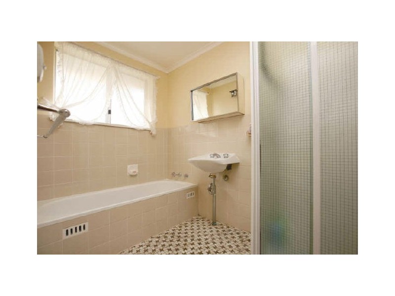 33 Custance Street, Farrer ACT 2607