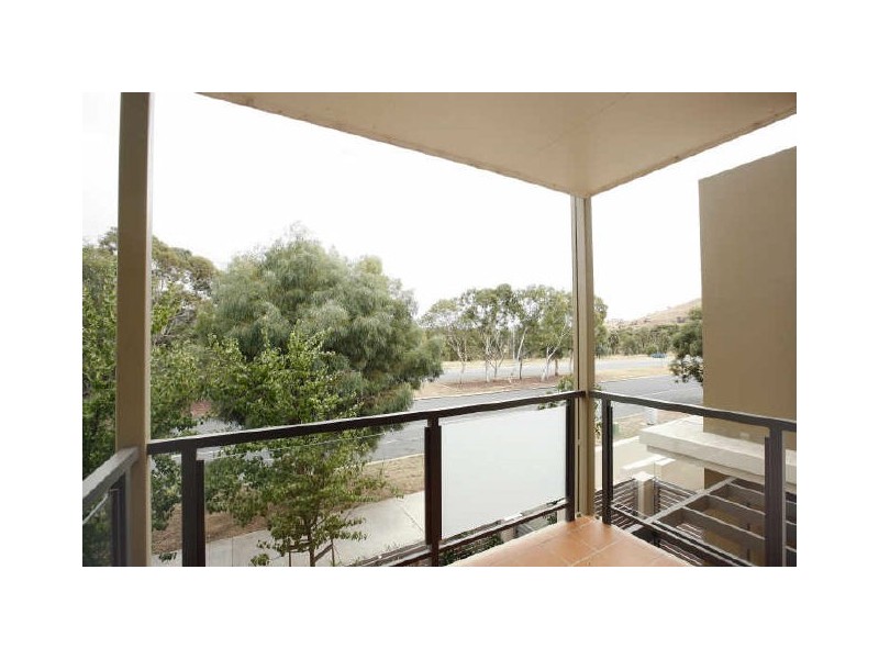 4/114 Athllon Drive, Greenway ACT 2900