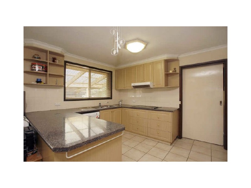 6 Tanner Place, Kambah ACT 2902