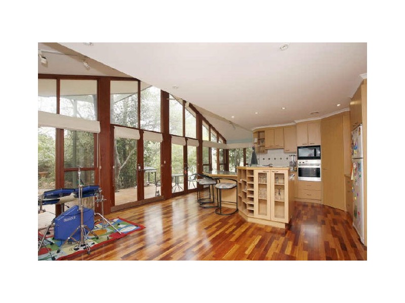 8 Weavell Place, Kambah ACT 2902