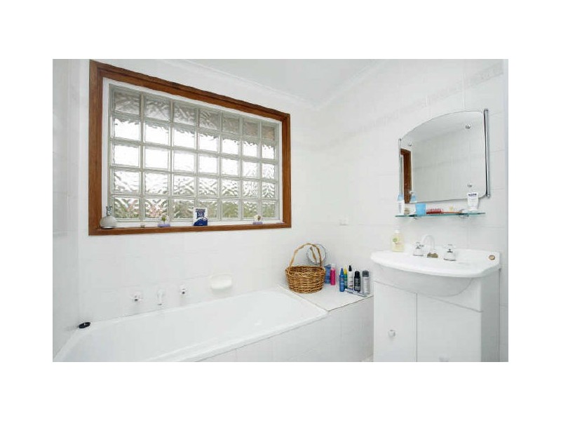 8 Weavell Place, Kambah ACT 2902