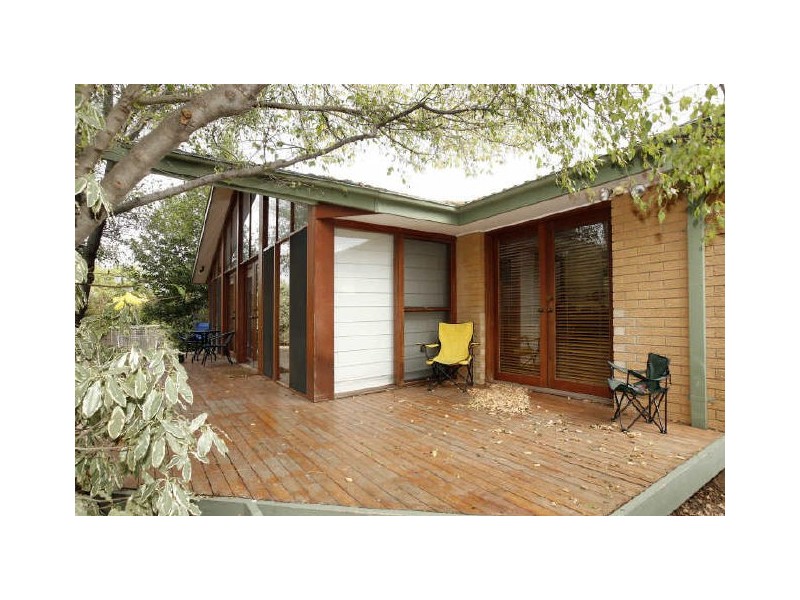 8 Weavell Place, Kambah ACT 2902