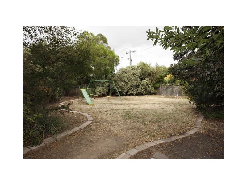 8 Weavell Place, Kambah ACT 2902