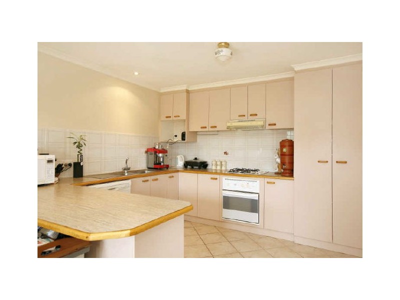 6 Larkin Close, Gordon ACT 2906