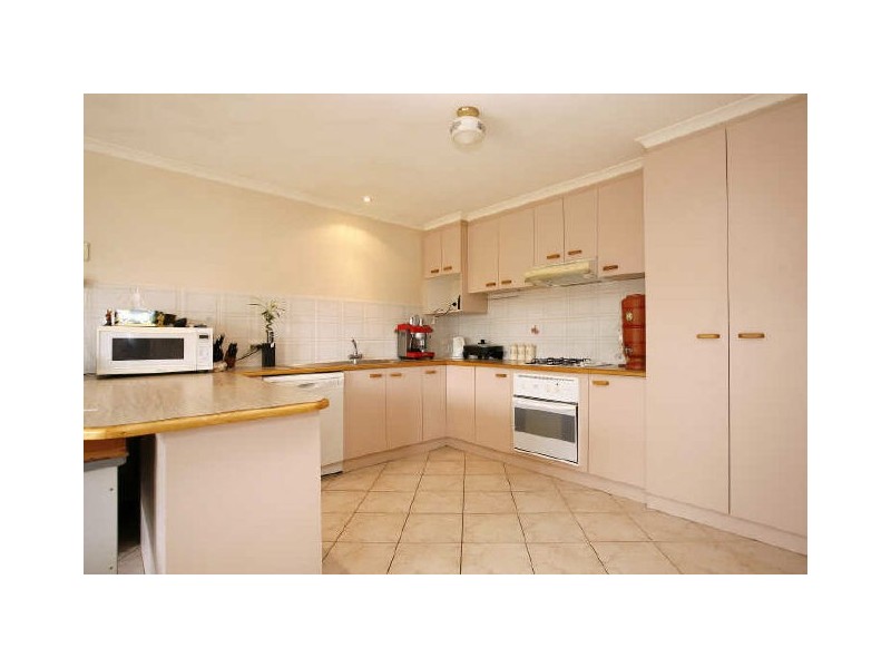 6 Larkin Close, Gordon ACT 2906