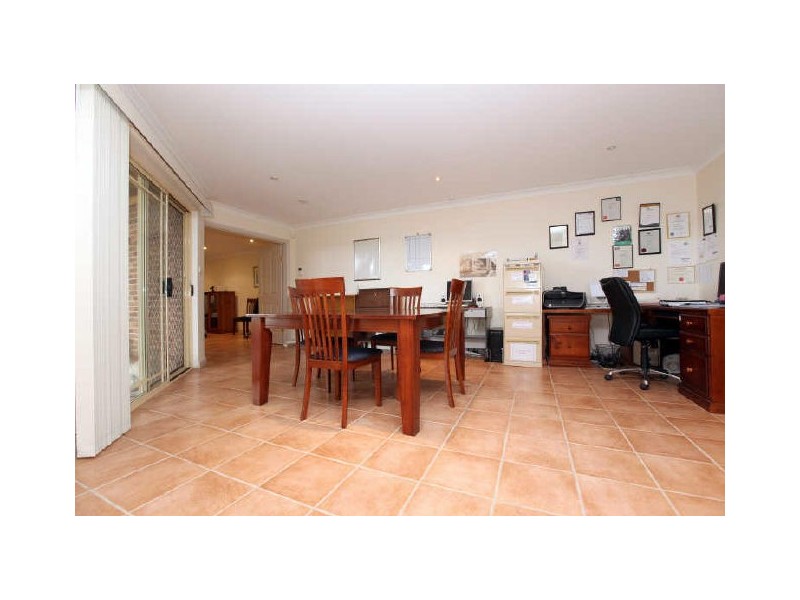 37 Galbraith Close, Banks ACT 2906