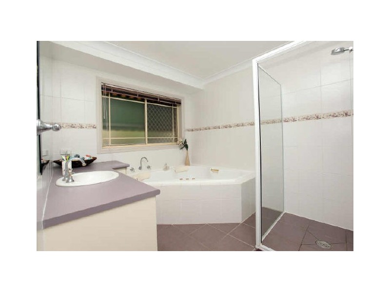 37 Galbraith Close, Banks ACT 2906