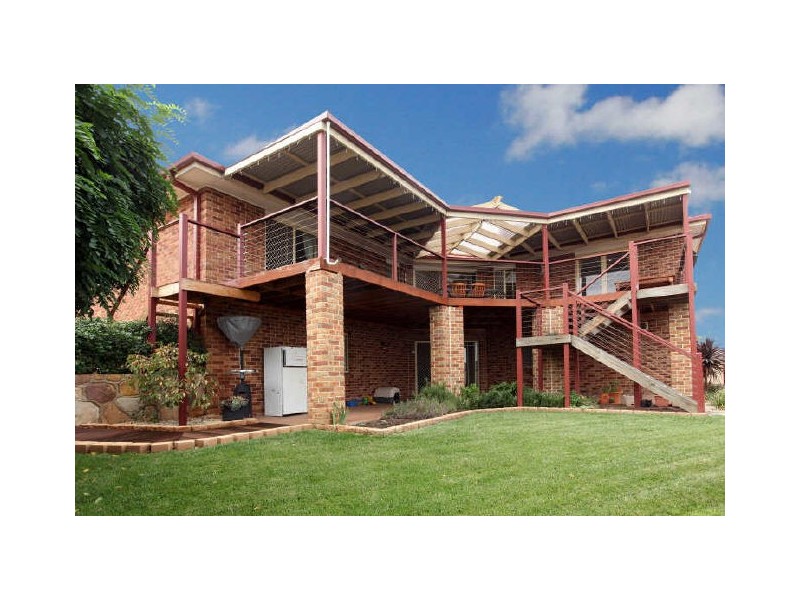 37 Galbraith Close, Banks ACT 2906