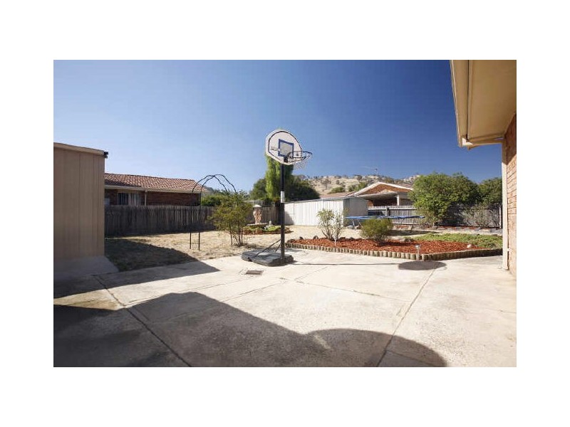 33 Brittlebank Circuit, Banks ACT 2906