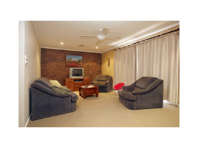 9 Naylor Street, Queanbeyan NSW 2620