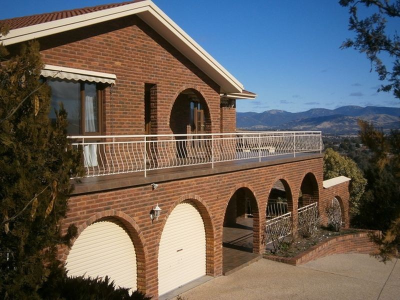 1 Jessop Place, Fadden ACT 2904